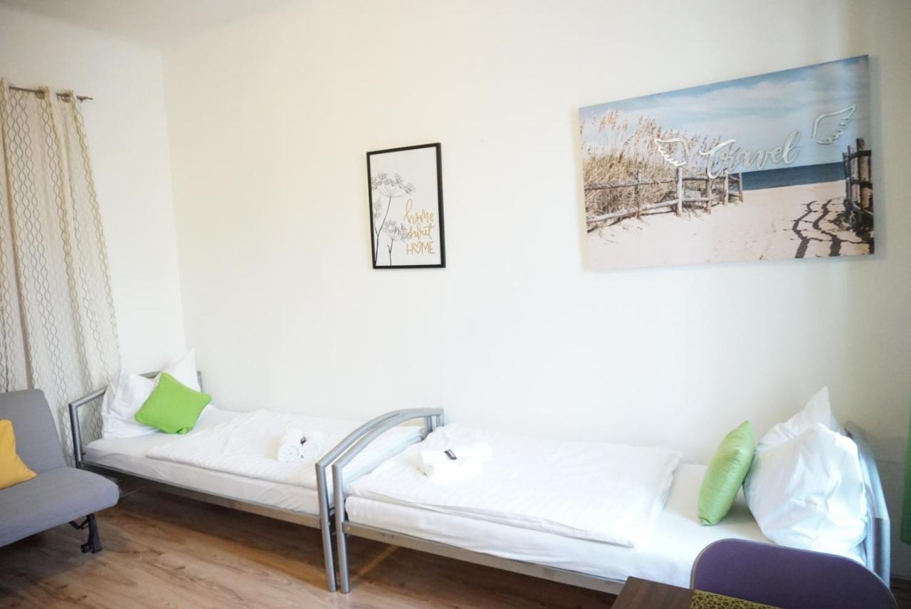 Contactless Check-In Room4You Waehring Vienna Esterno foto